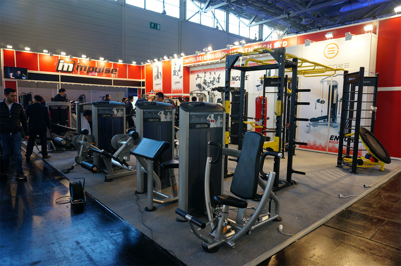 2015年 ，yp街机展出以力量器械为主。.jpg
